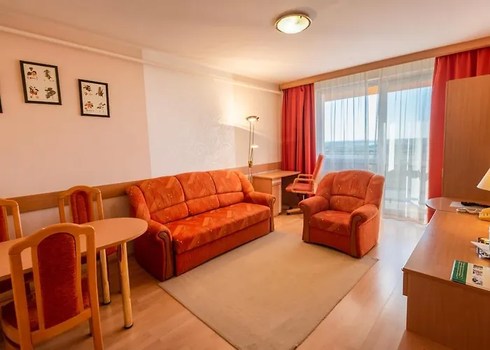 Baratsag Hotell 3*