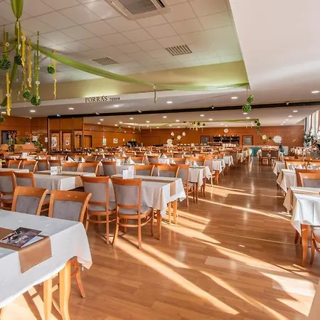 Barátság Hotel 3*