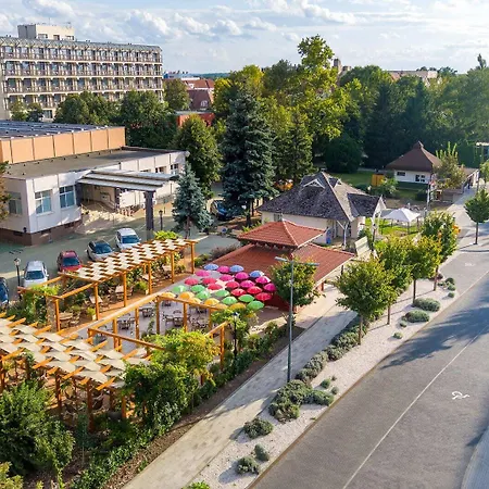 Baratsag Отель