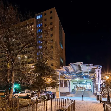 Barátság Hotel 3*