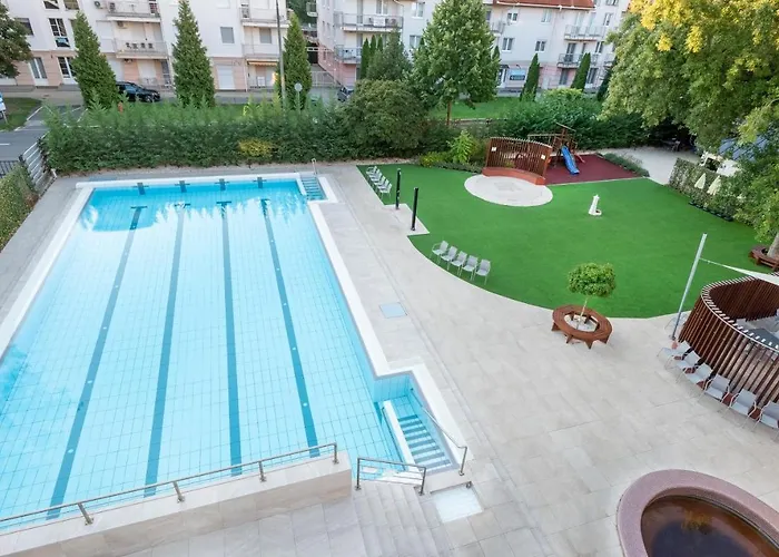 Baratsag Hotel